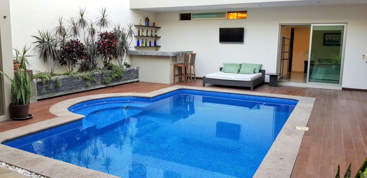 Suites Lagunas Colima Ngoại thất bức ảnh